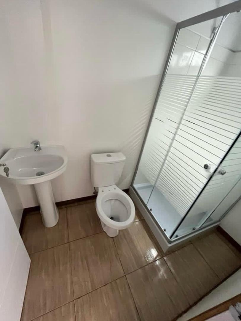 Contenedor de 20 pies con puerta y ventana FFJOA - Imagen 3