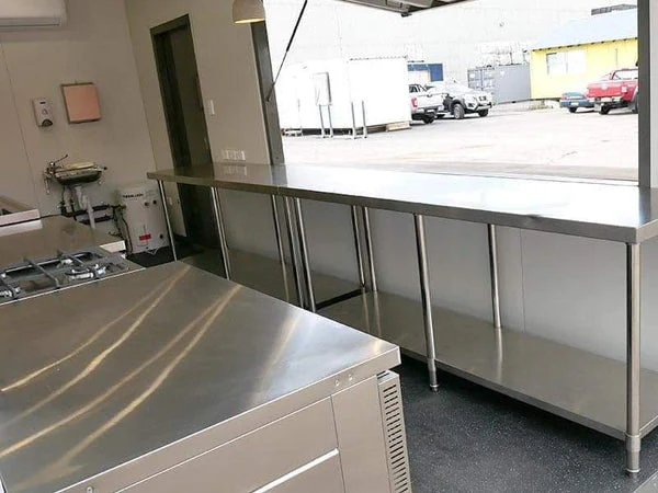 Contenedor de 20 pies para bares o pequeños comercios - Imagen 4