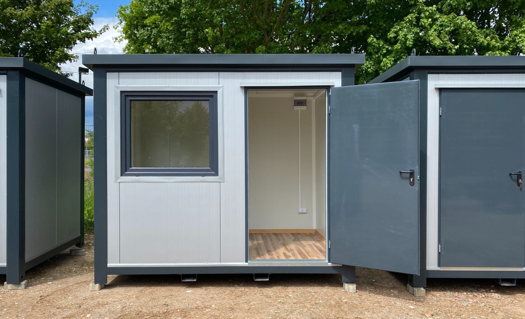 Contenedor de oficina 3 x 2 metros